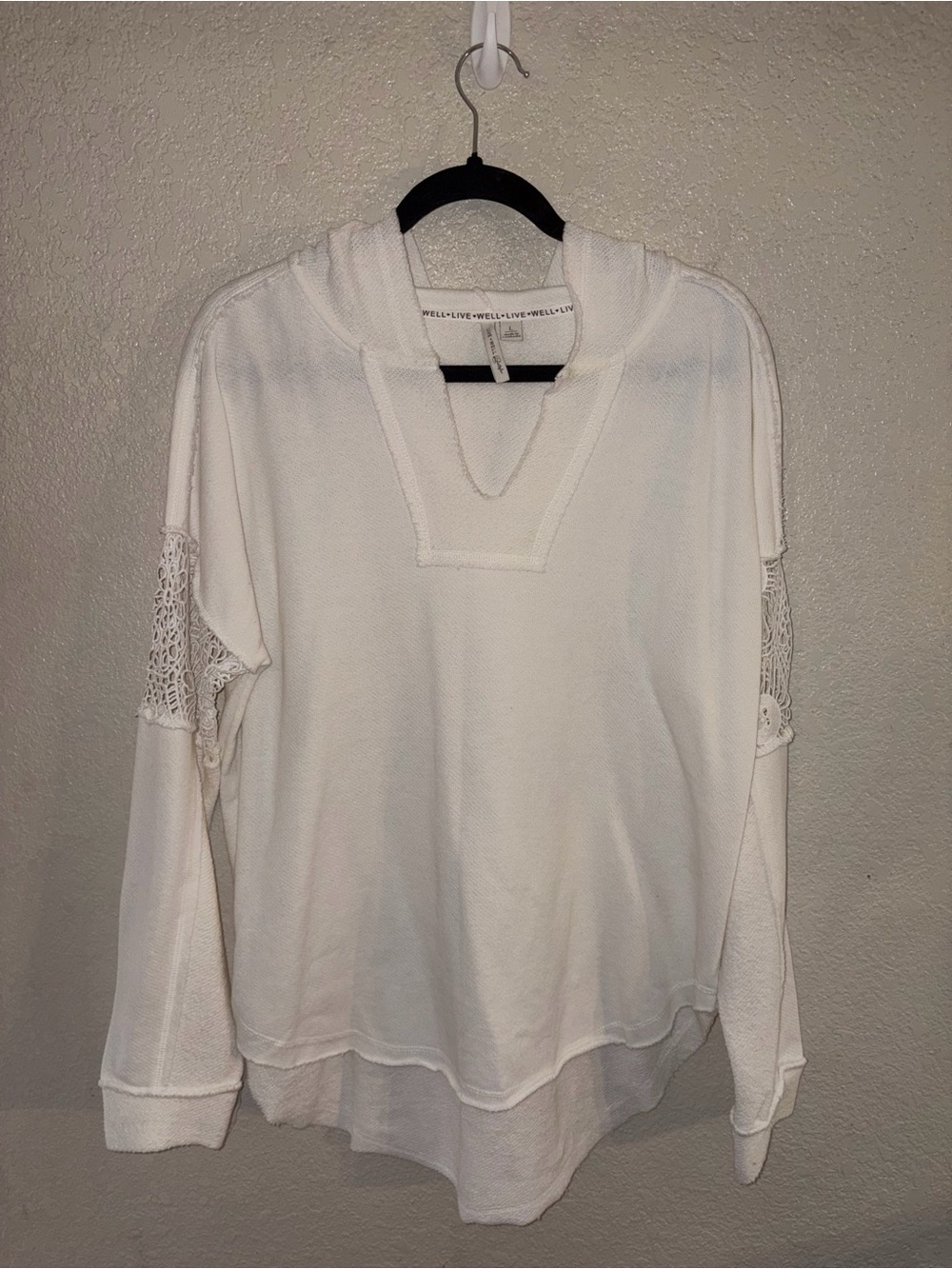 EUC Live Well “Boho✌🏻Hooded Longsleeve Top w/Crochet Detail” Off White Sz Large - Picture 7 of 14